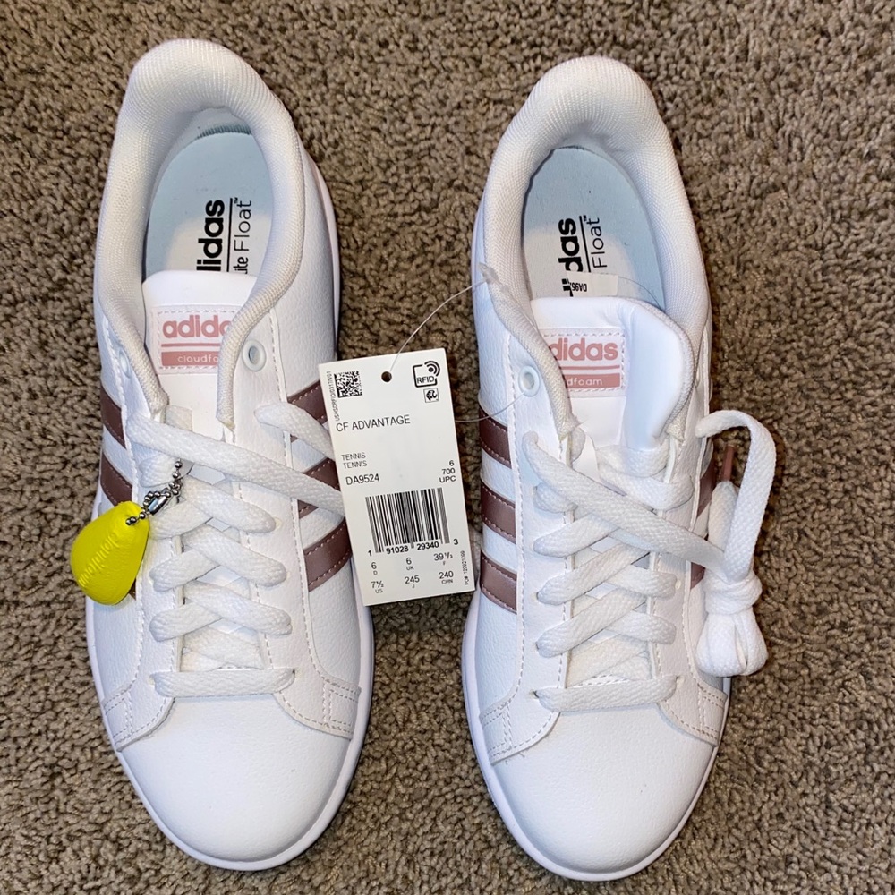 Adidas Tennis Shoes